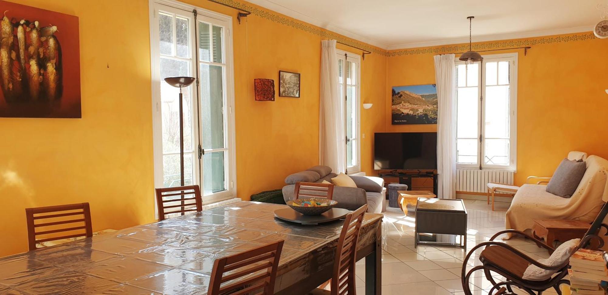 Tres Bel Appartement Avec Piscine Дінь-ле-Бен Екстер'єр фото